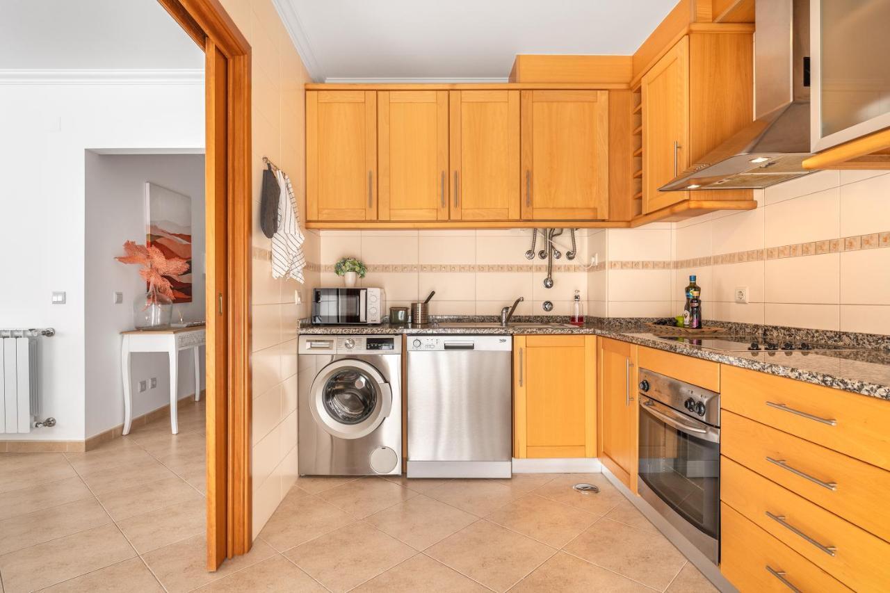Ocean Getaway - Private Parking And Sea View Apartment Nazare Exterior photo